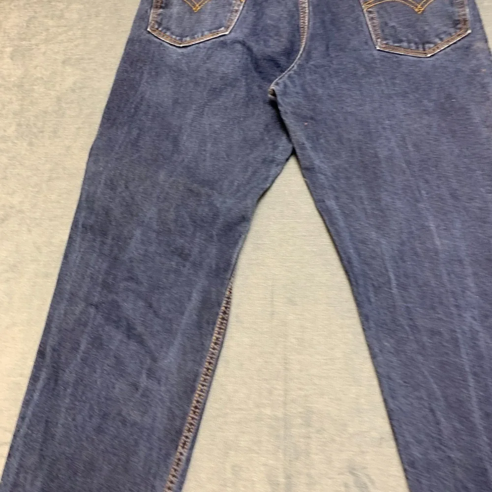 Levi's 550 Relaxed Fit Jeans Mens 34X30 Blue Denim Medium Wash 5-Pockets